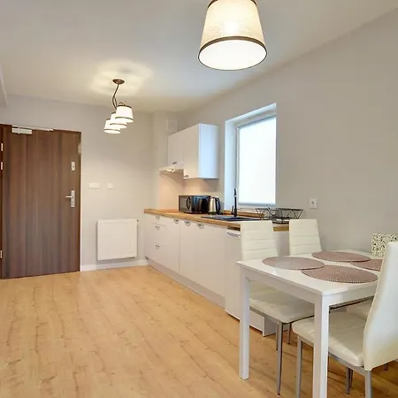 Everysky - Wilcza 3f_p